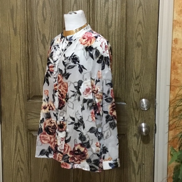 🔥💕 Tribal jeans sheer shimmering floral top - Picture 6 of 6